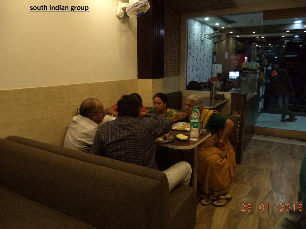 Hotel Abhineet Palace Jaipur Bagian luar foto